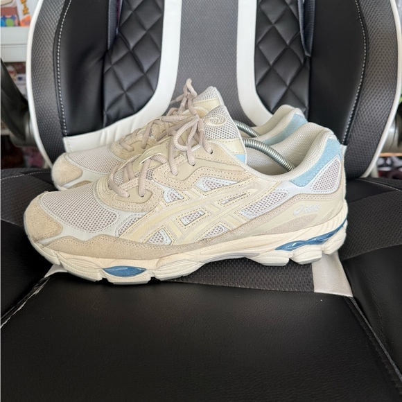 Size 12 - ASICS GEL-NYC “Smoke Grey” - Picture 3 of 8